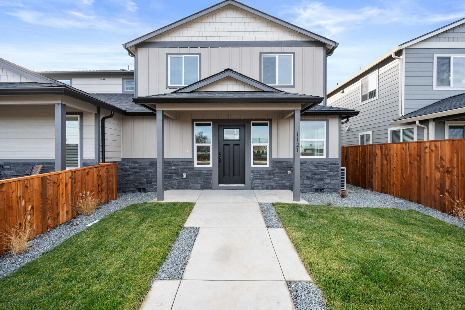 Property Photo:  1121 Annalise Street  OR 97502 