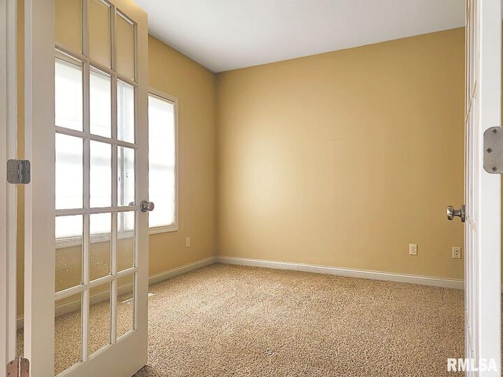 14005 N River Crest Drive  Chillicothe IL 61523 photo