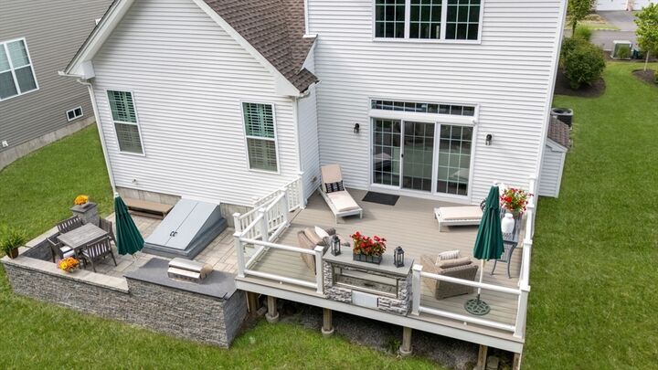 Property Photo: 20 Jameson Dr 20 MA 02054