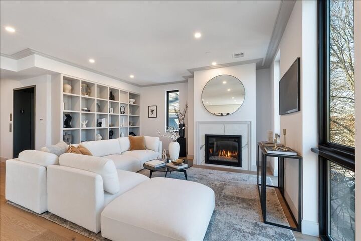 Property Photo:  57 University Road 3  MA 02445 