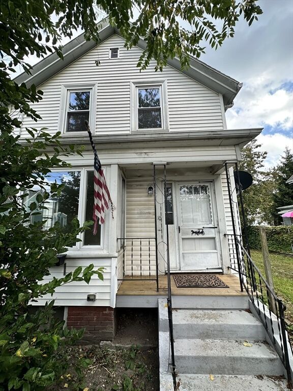 Property Photo:  10 Arthur St  MA 01905 