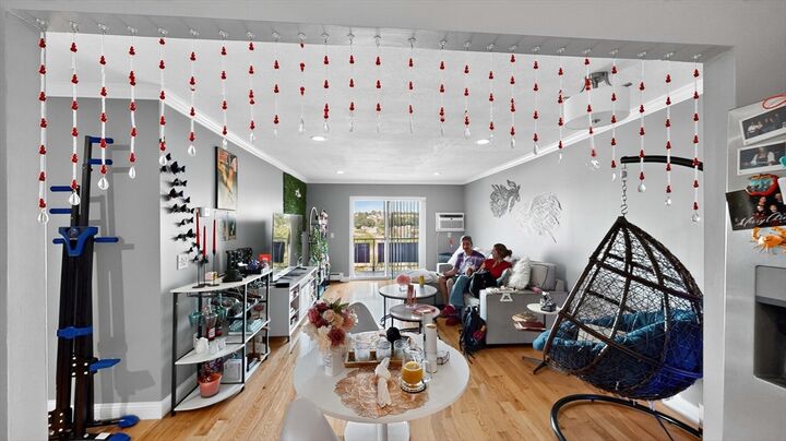 Property Photo:  70 Warren Ave 4-1  MA 02150 