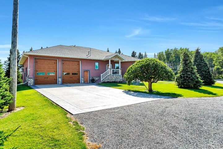Property Photo: 38551 Range Road 21 AB T4E 2M7