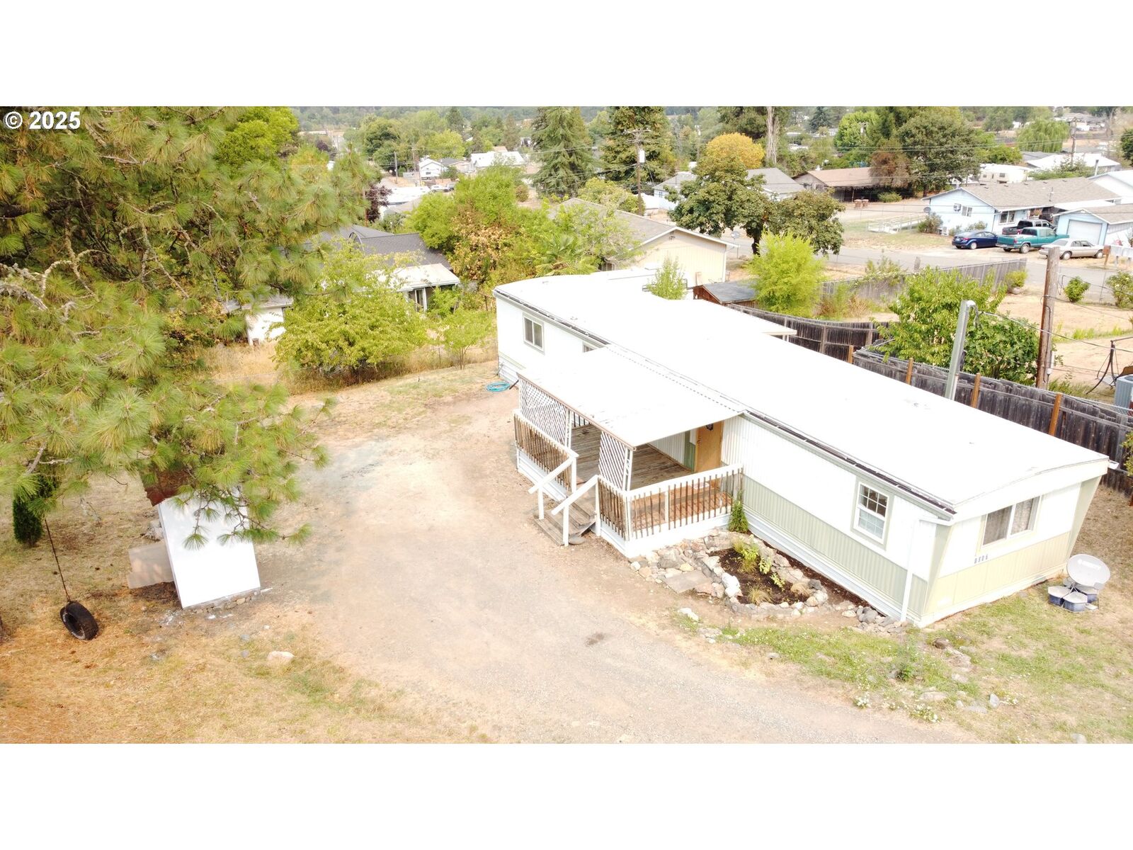 Property Photo:  1017 Arburnia St  OR 97457 