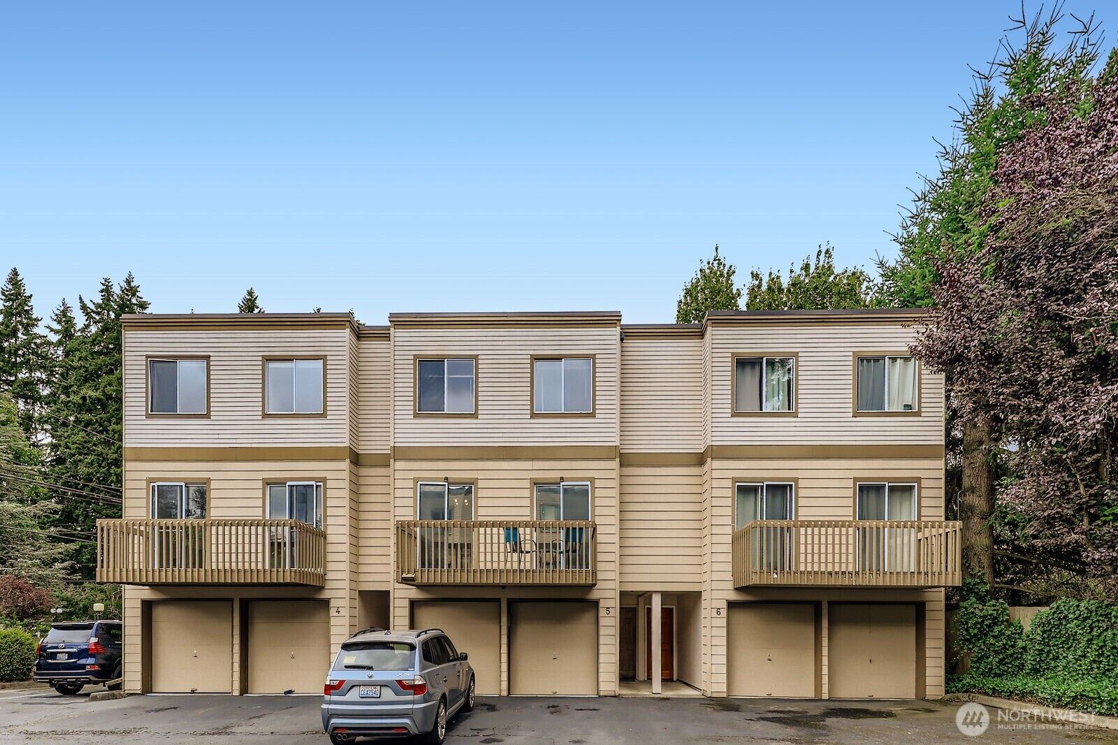 Property Photo: 16820 6th Avenue W A5 WA 98037