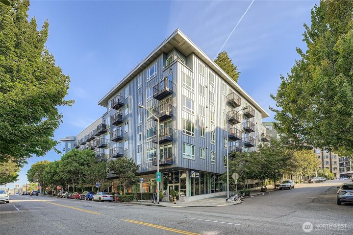 3104  Western Ave 521  Seattle WA 98121 photo