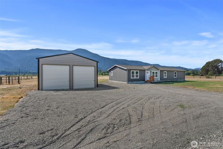 Property Photo: 115 Horseshoe Lane WA 98377
