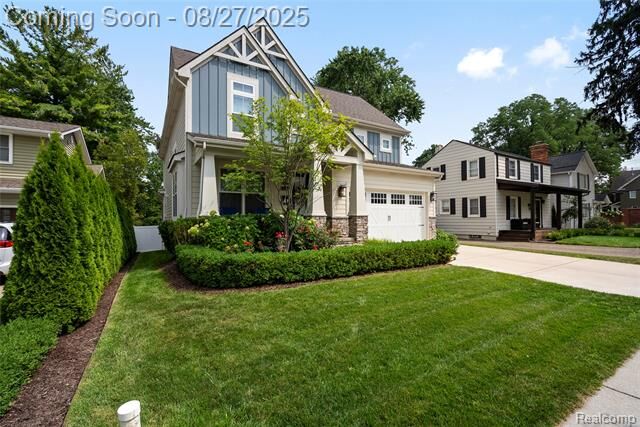Property Photo: 524 Ludlow Avenue MI 48307