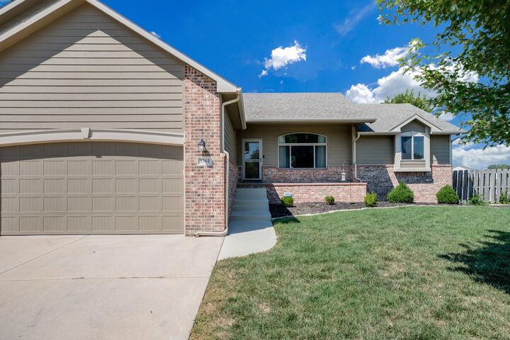 Property Photo: 1361 N Forestview KS 67235