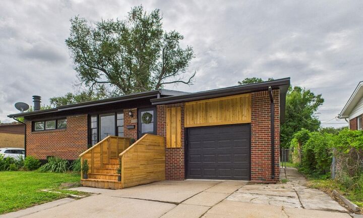 Property Photo: 2267 S Euclid Ave KS 67213