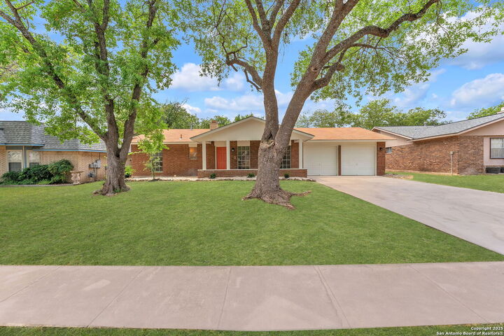 13107 Larklair  San Antonio TX 78233 photo