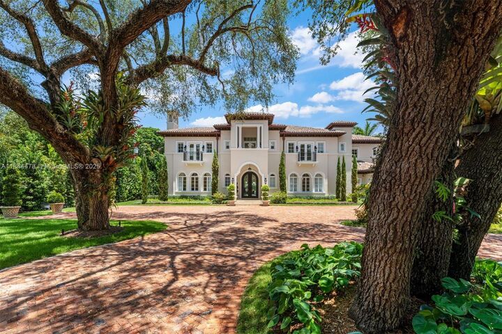 Property Photo:  5001 Pine Dr  FL 33143 