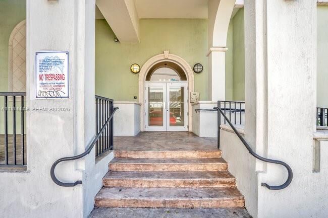 Property Photo:  435 SW 12th Ave 507  FL 33130 