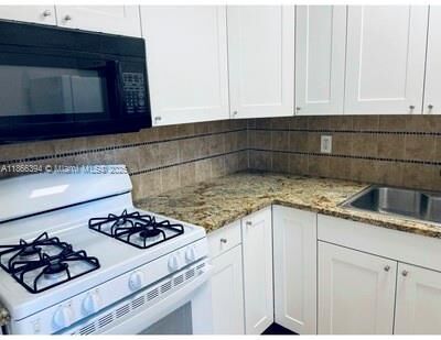 Property Photo: 1300 Salzedo St 5 FL 33134