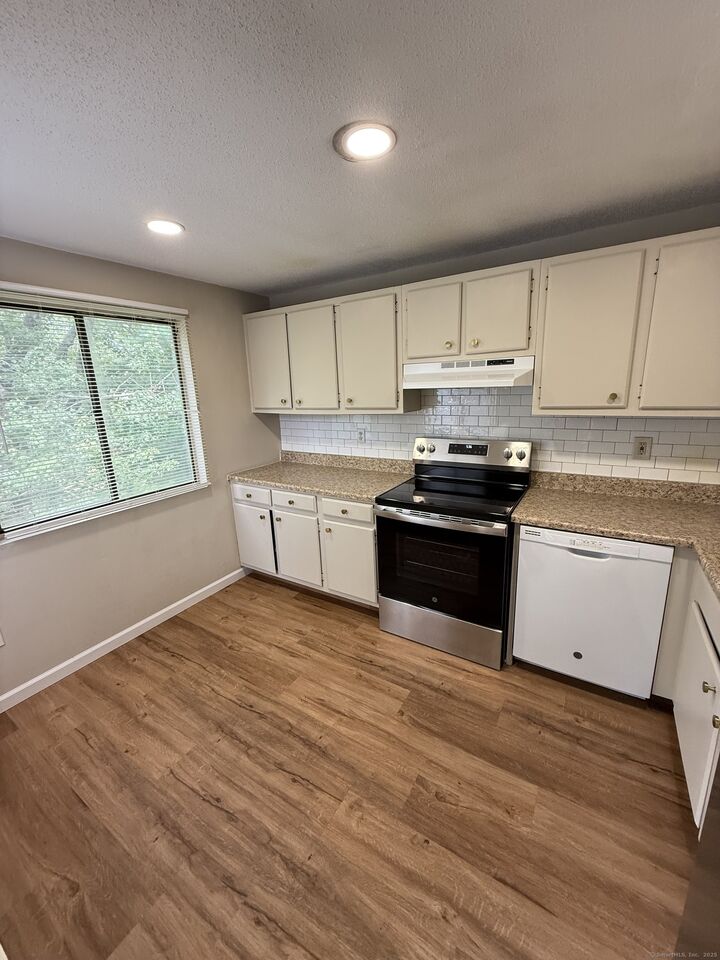 Property Photo:  7 Padanaram Road J233  CT 06811 
