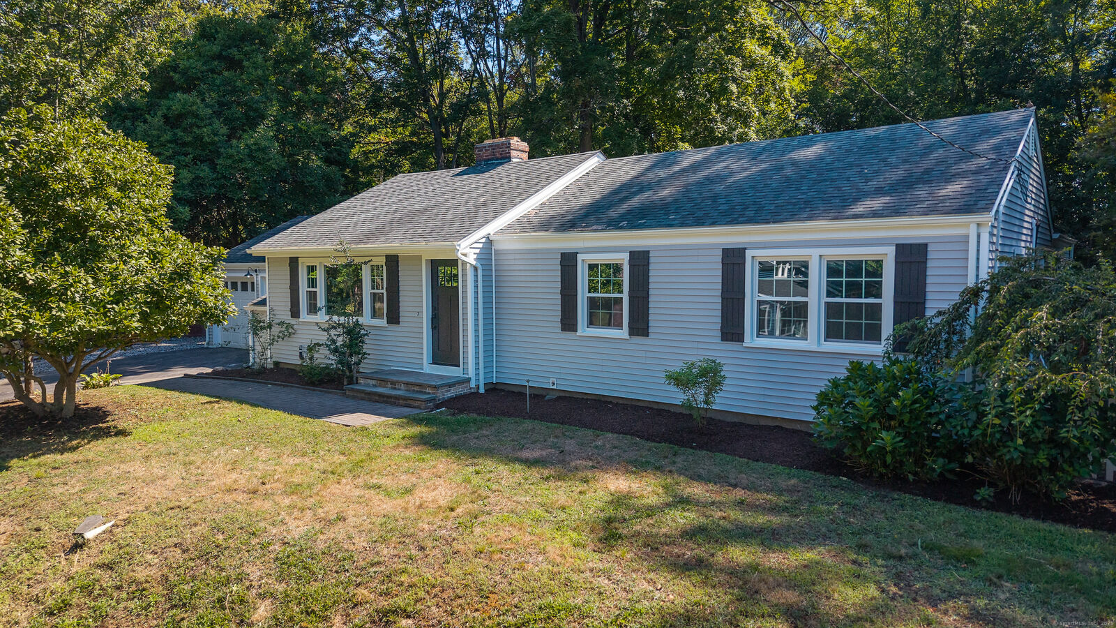 Property Photo:  2428 Huntington Turnpike  CT 06611