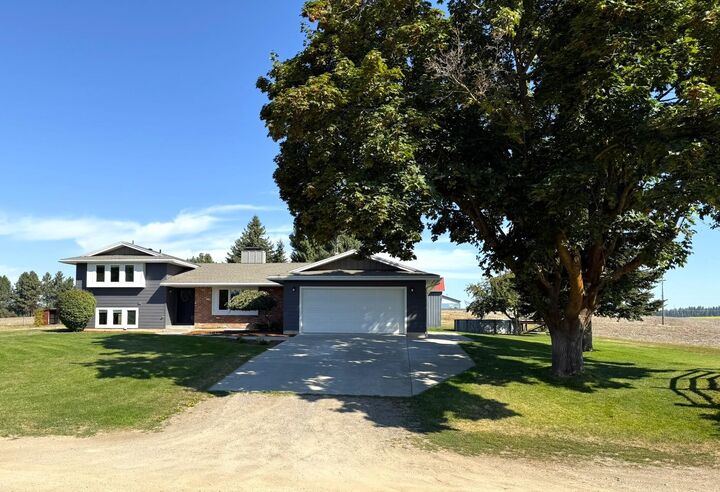 21 E Burk Rd  Colbert WA 99005 photo