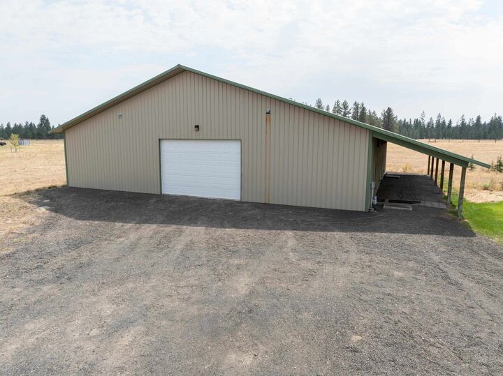 Property Photo: 9326 S Spotted Rd WA 99004