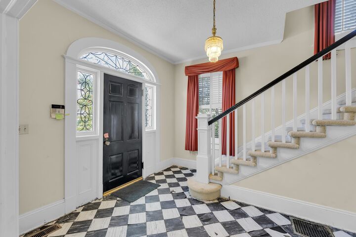 Property Photo:  169 Mills Avenue  SC 29302 