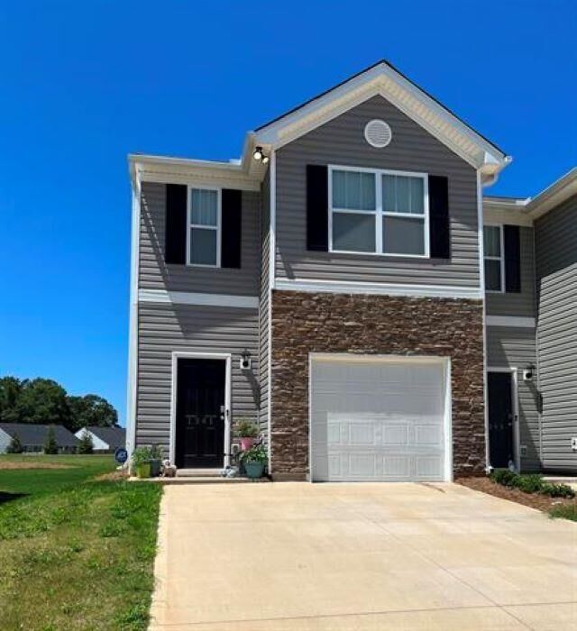 Property Photo: 1341 Wunder Way SC 29316
