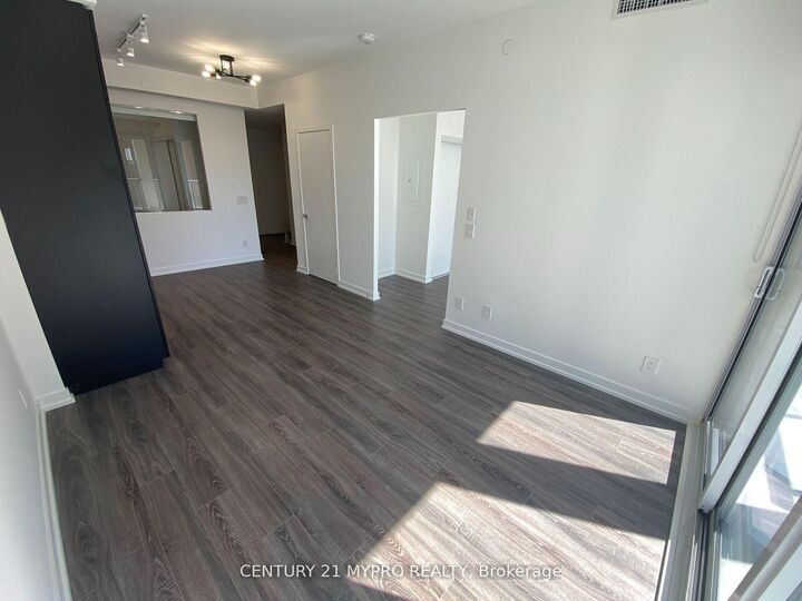 Property Photo: 20 Edward Street 1714 ON M5G 1C9