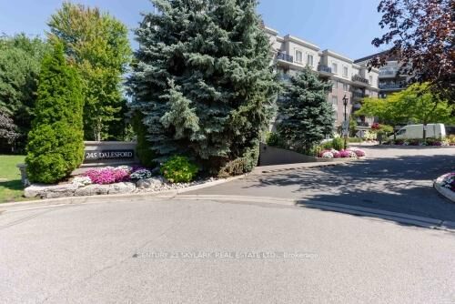 Photo de la propriété:  245 Dalesford Road 516  ON M8Y 4H7 