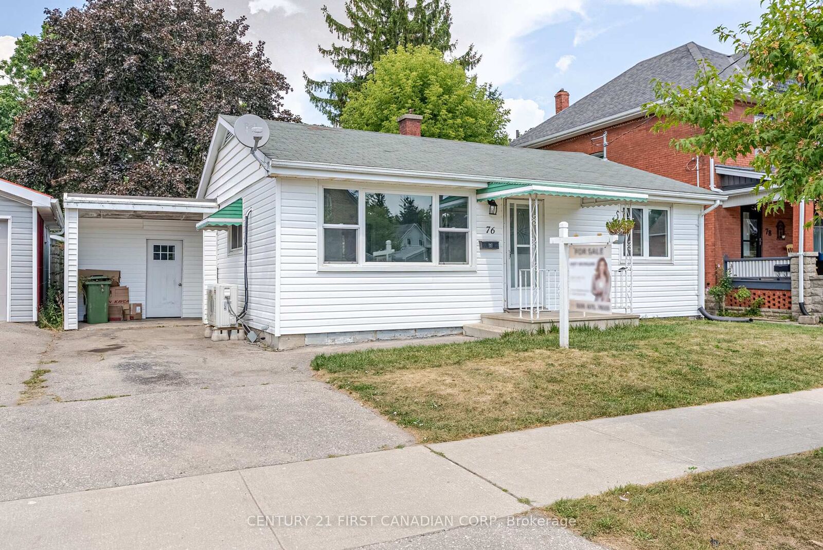 Property Photo: 76 Myrtle Street ON N5R 2G1