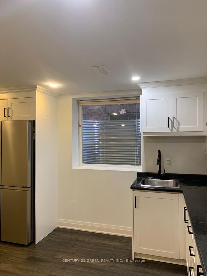 Photo de la propriété:  3905 Arvona Place (Bsmnt)  ON L5M 0Y5 