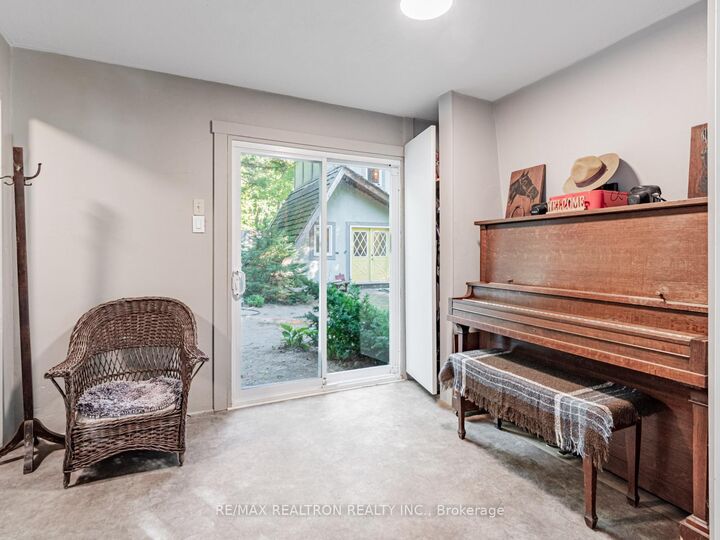 Property Photo:  102-104 Farlain Lake Road E  ON L9M 0B5 