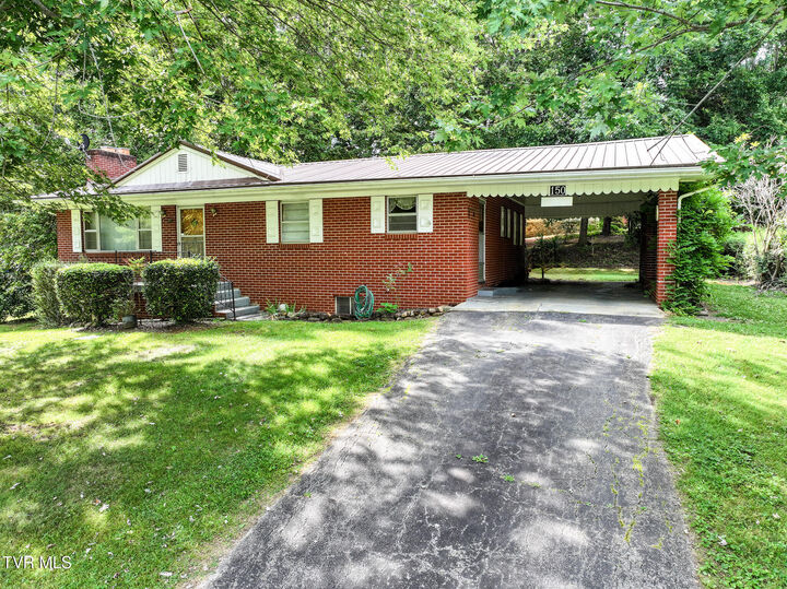 Property Photo: 150 Decatur Street TN 37743