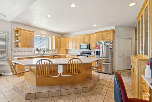 Property Photo: 395 W Burton Ln UT 84037