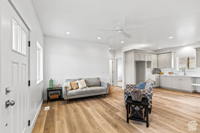Property Photo: 701 S Black Knoll Rd 4 UT 84657
