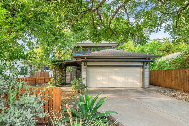 2512 E 2nd Street  Austin TX 78702 photo