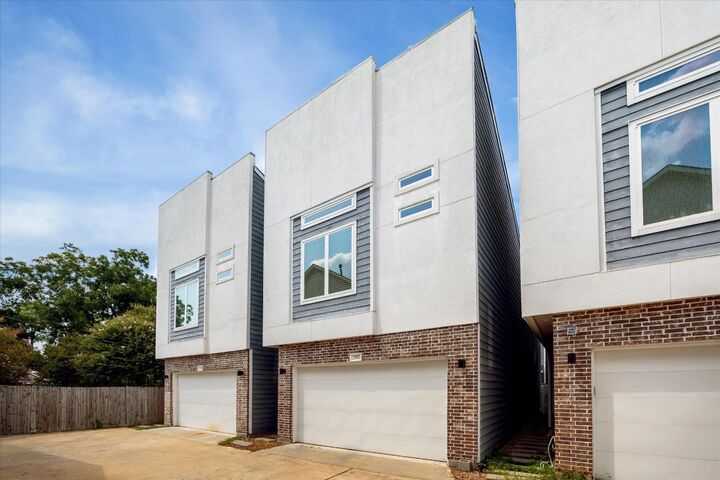 Property Photo:  2517 Hollister Street  TX 77080 
