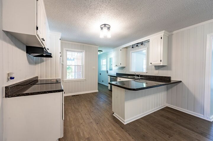 Property Photo:  454 Poinciana Avenue  GA 31705 