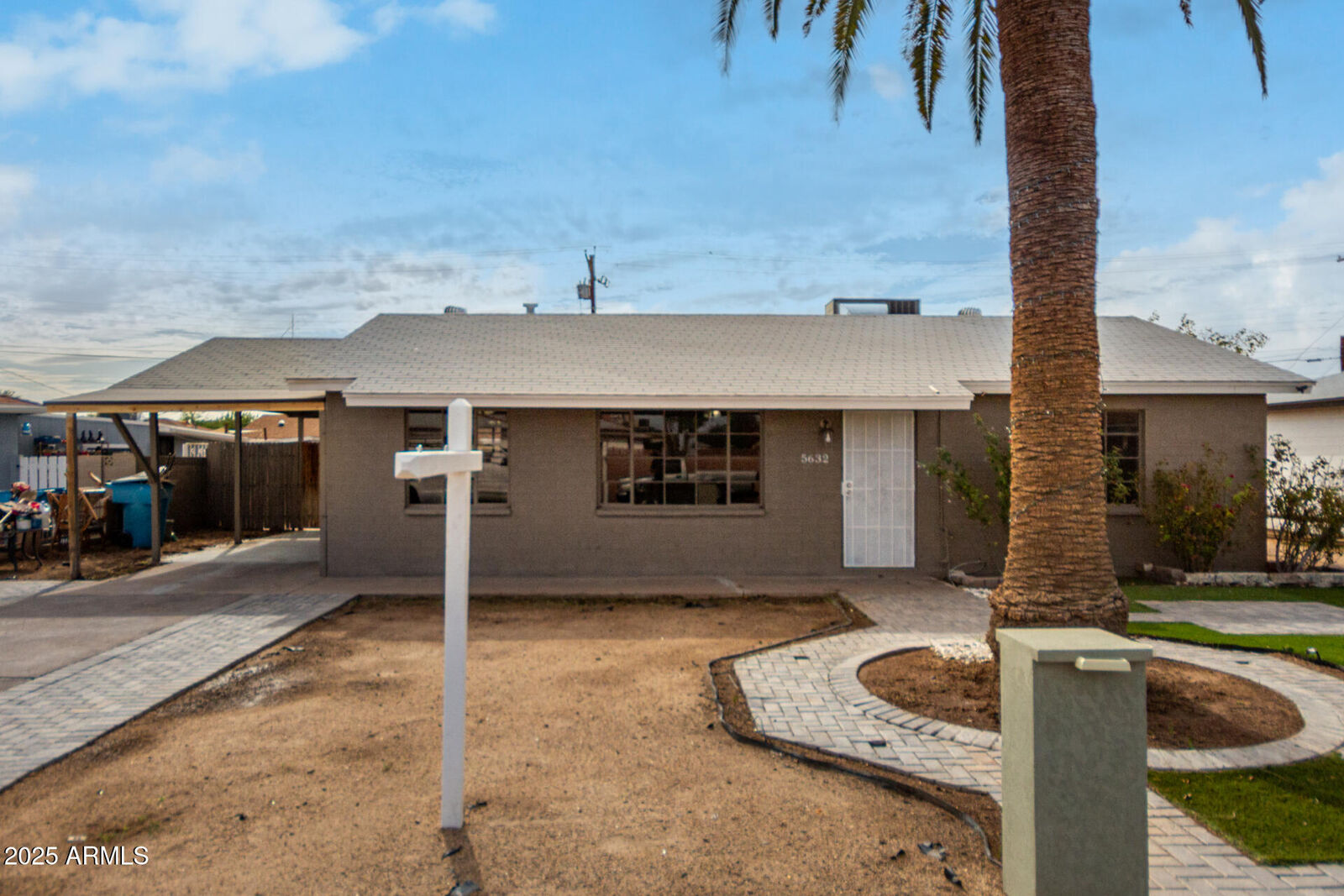 Property Photo: 5632 N 38th Drive AZ 85019