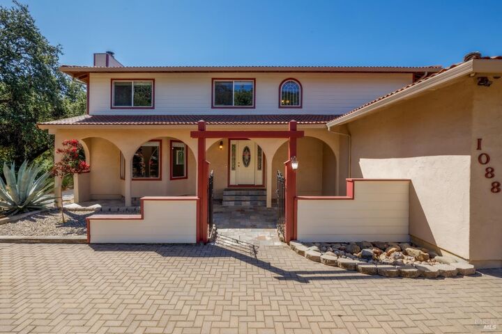 1088 Palomino Road  Cloverdale CA 95425 photo