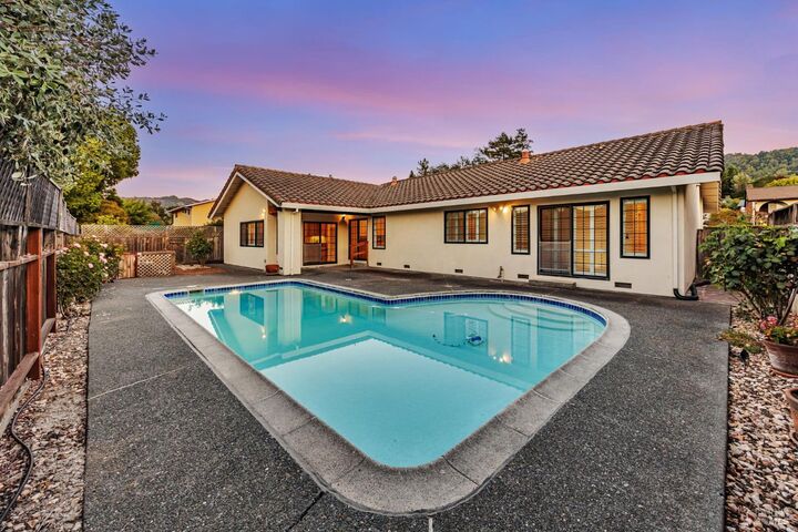 Property Photo:  2213 Warwick Drive  CA 95405 