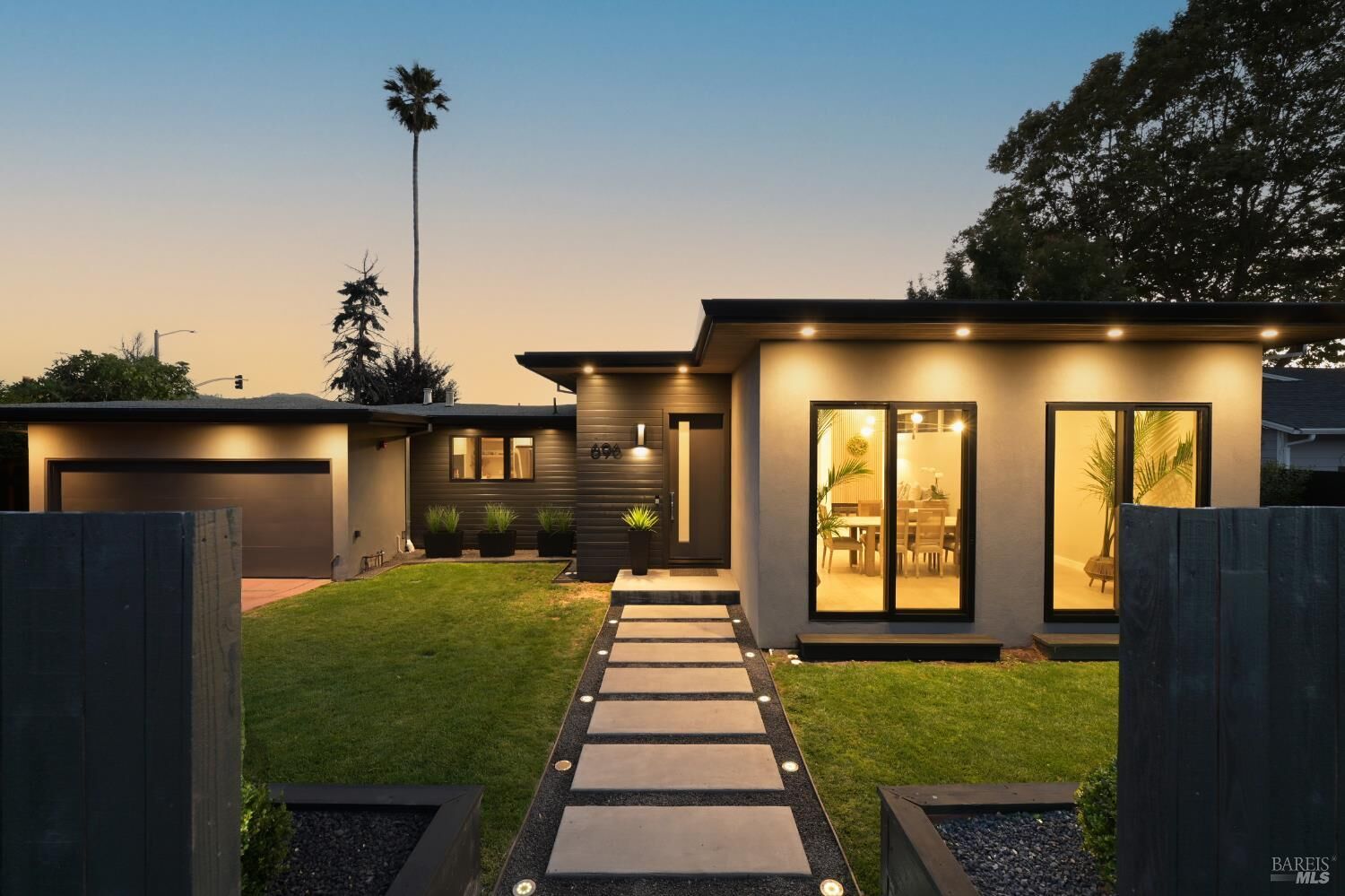 Property Photo: 696 Hawthorne Drive CA 94920