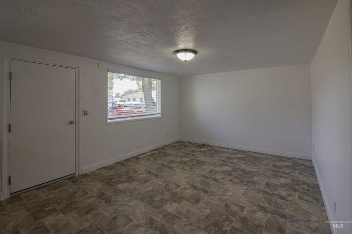 Property Photo:  535 N 2nd Street  ID 83661-0000 