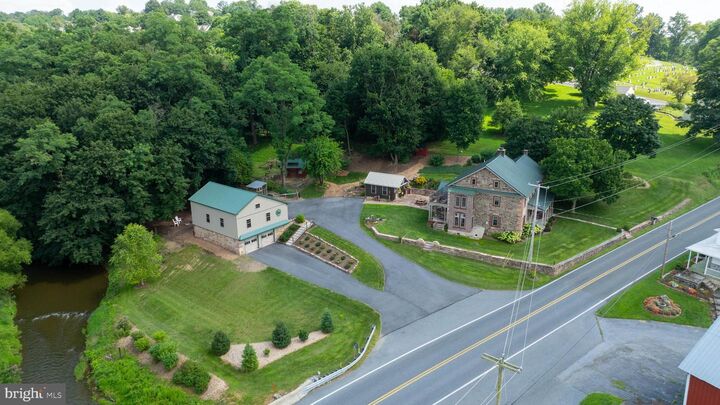 335 N Clay Road  Lititz PA 17543 photo