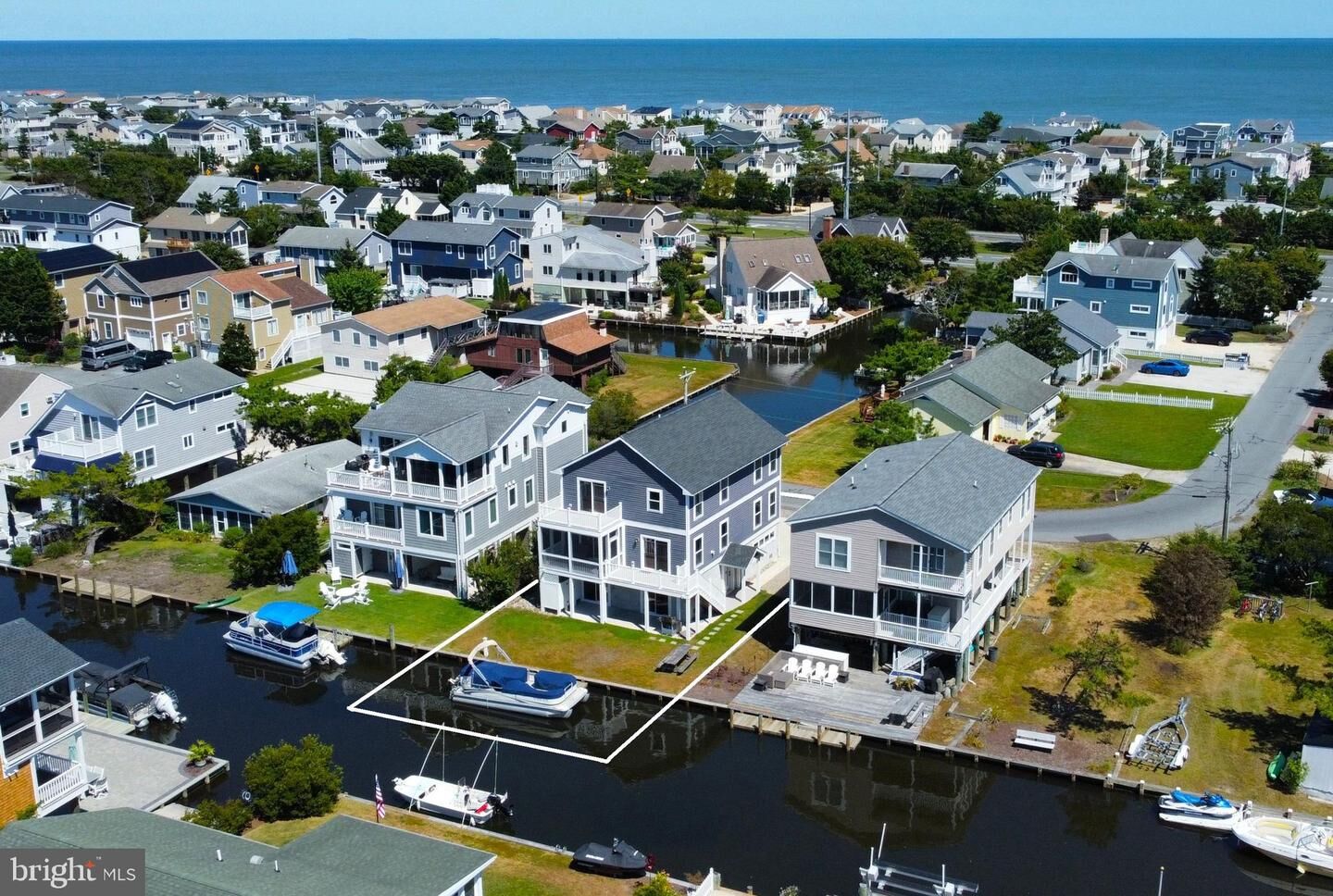 Property Photo:  103 Bayshore Drive  DE 19930 