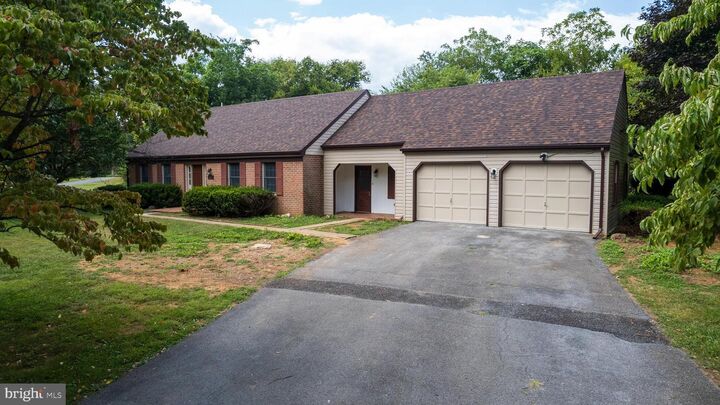 1129 Lost Road  Martinsburg WV 25403 photo