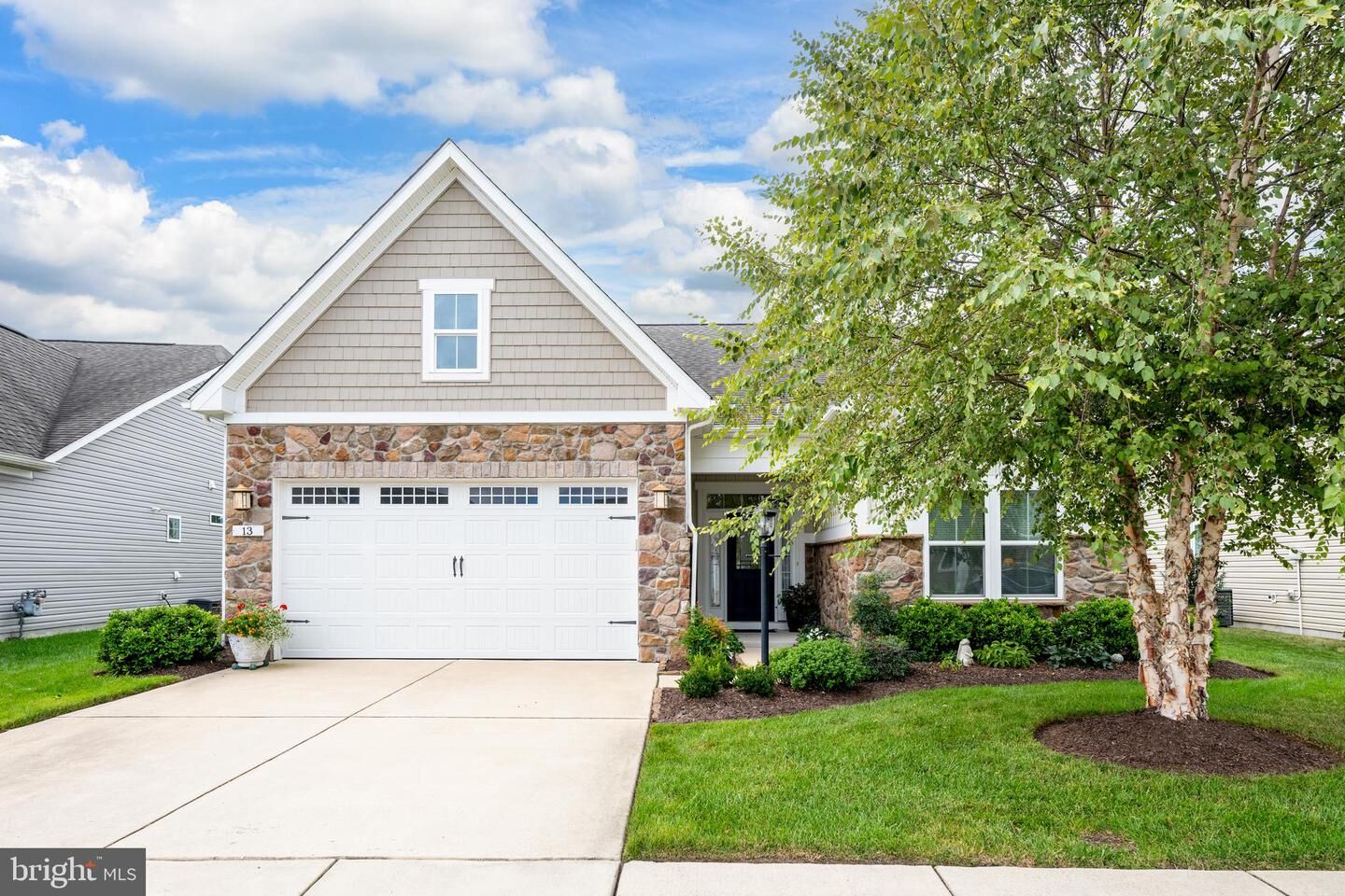 Property Photo: 13 Harlequin Loop DE 19933