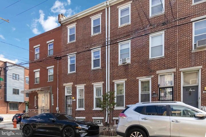 Property Photo: 1202 Mount Vernon Street PA 19123