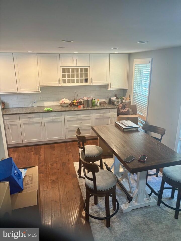 Property Photo: 9165 Forest Lawn Court VA 22152
