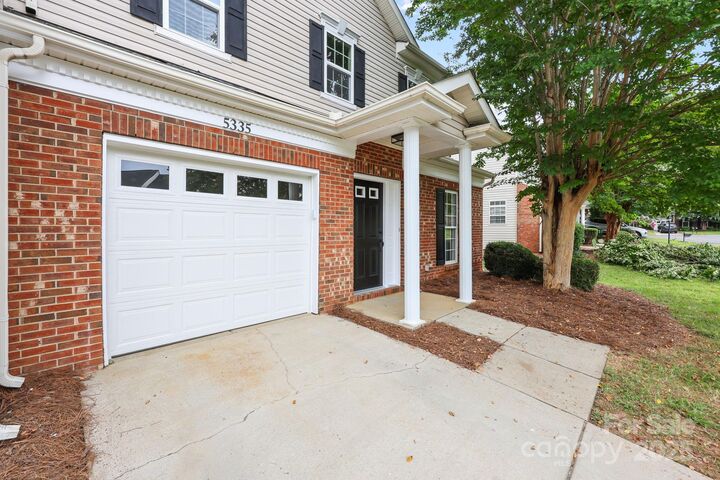 Property Photo: 5335 Johnston Mill Court NC 28269