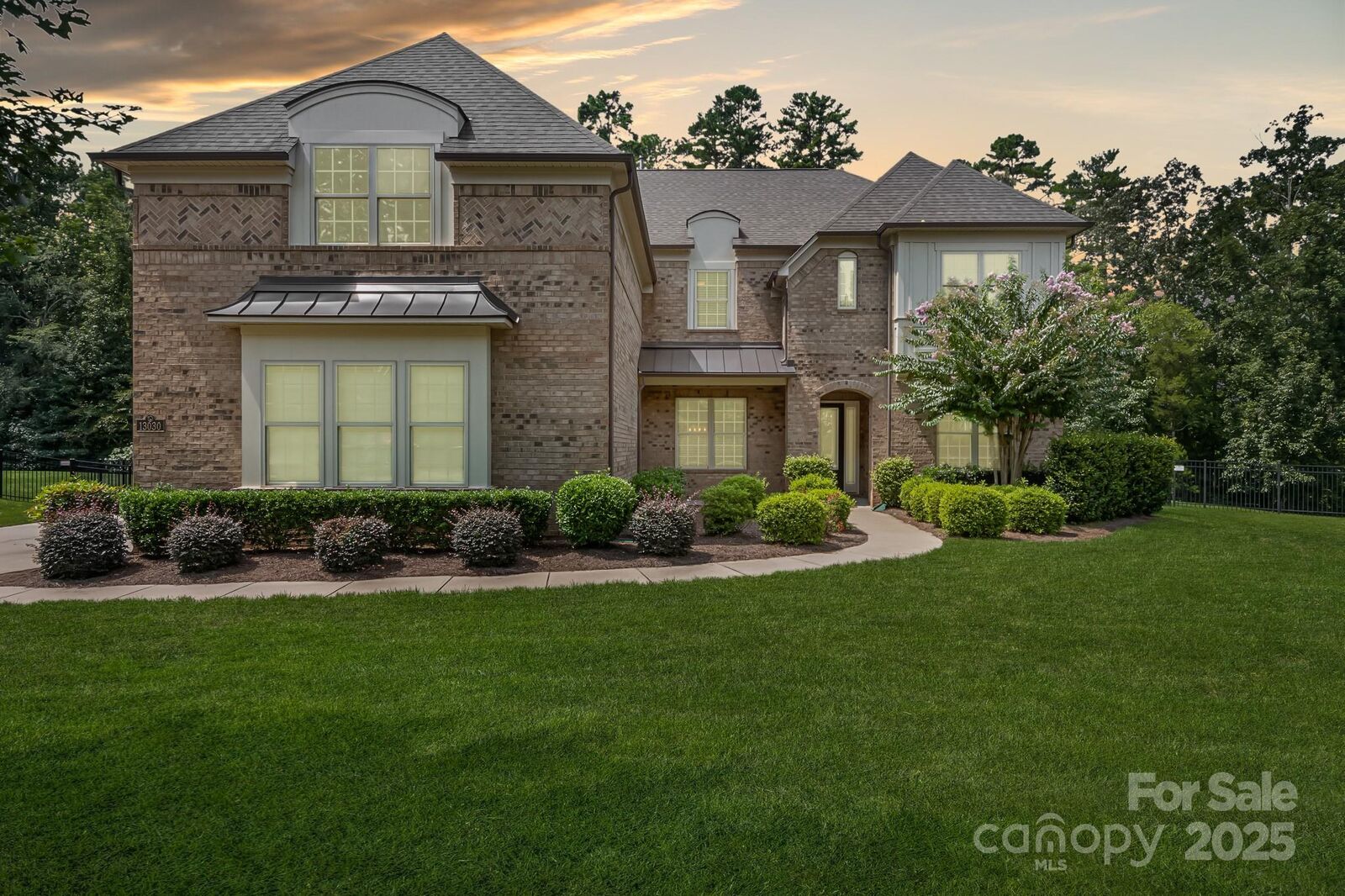 Property Photo: 13030 Fen Court NC 28078