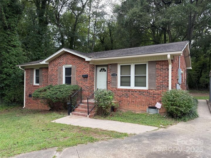 Property Photo: 1122 Bridges Street NC 28150