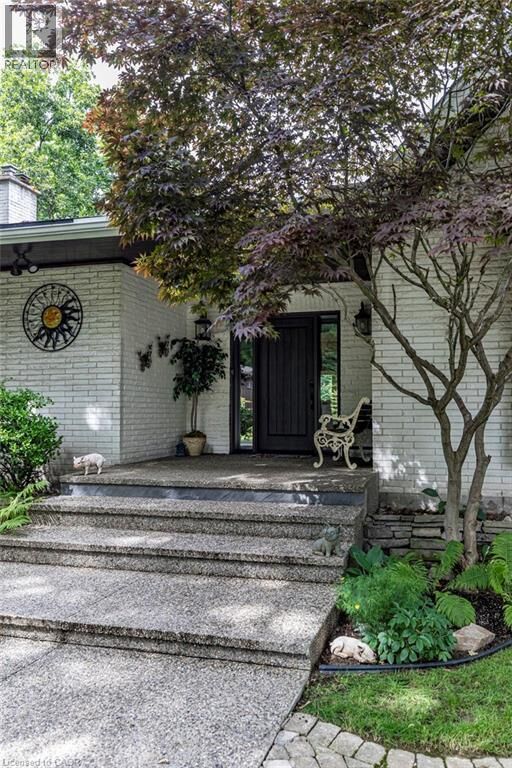 Photo de la propriété: 50 Braemar Place ON L9C 1E2